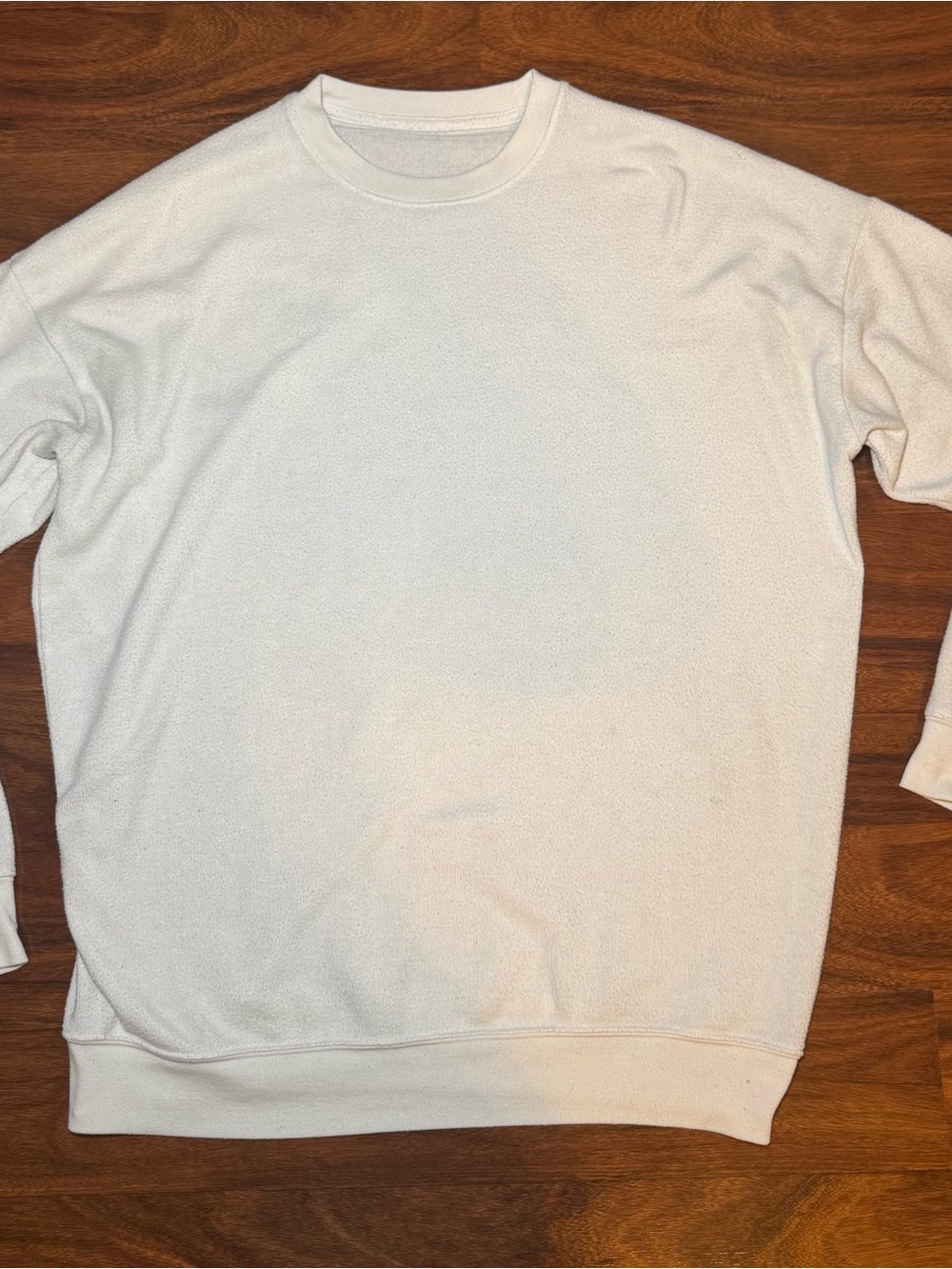 ALO Yoga Cream Crewneck Sweater